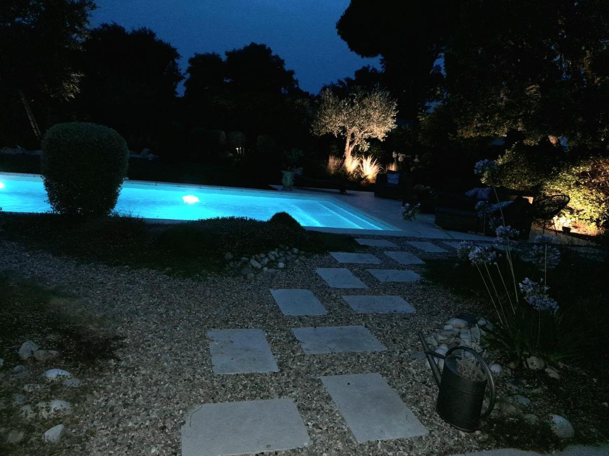 La Mathilde Bed & Breakfast Villeneuve-lès-Avignon Exterior photo